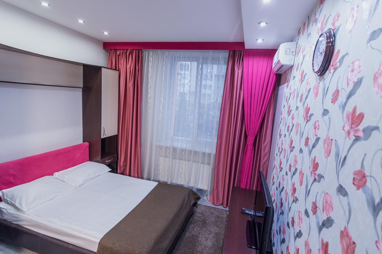 Siesta Hotel Kharkov Luaran gambar