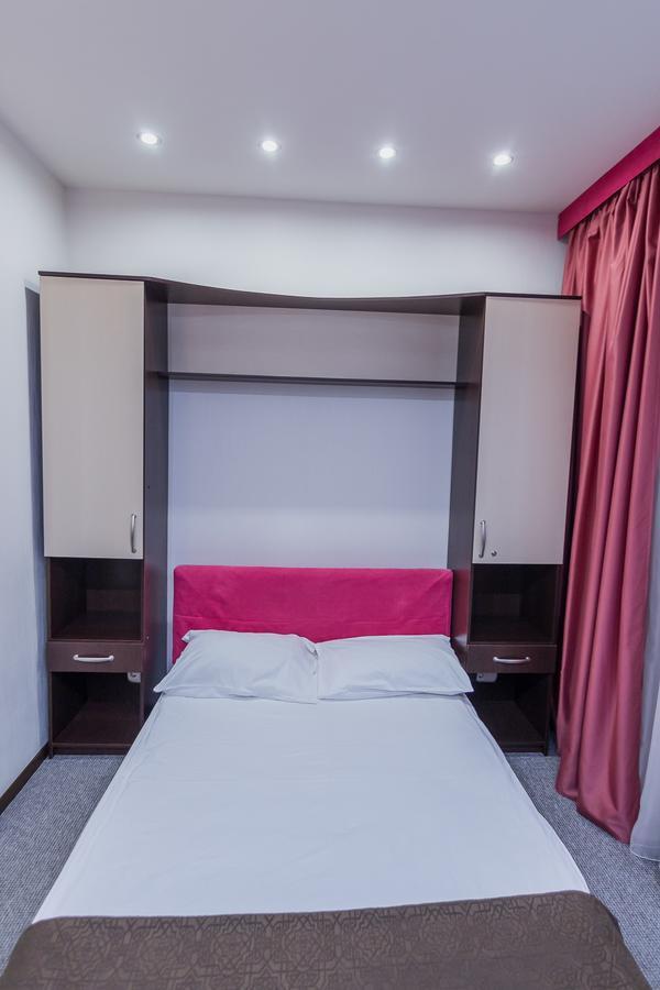 Siesta Hotel Kharkov Luaran gambar